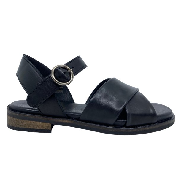 Pavement Linna sandal - black 22117
