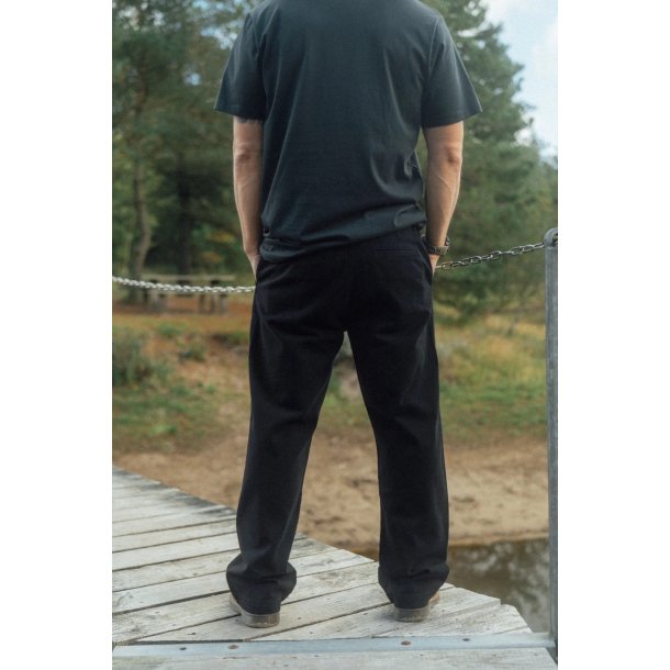 LAKOR Relaxed Twill Pants - black 