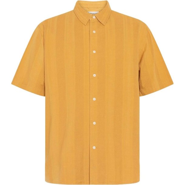 Knowledge Cotton Relaxed structure short sleeve shirt - amber gold 1090178