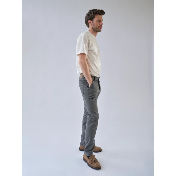 Blue de genes Paulo Pavia 1 V2 Chino - charcoal 60710 