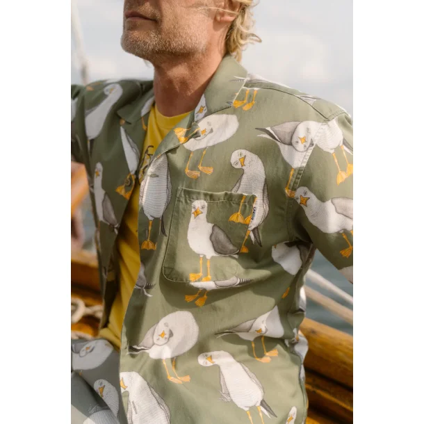 LAKOR Flipping the Bird short sleeve shirt - Seaspray 