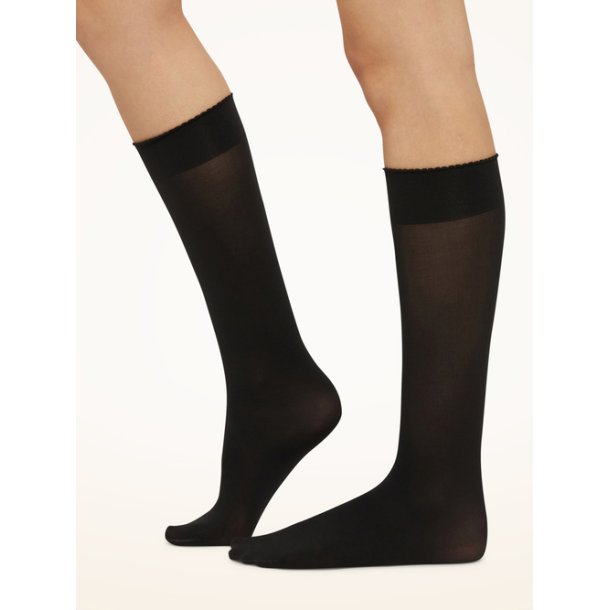 WOLFORD velvet de luxe 50 knee-highs - black 