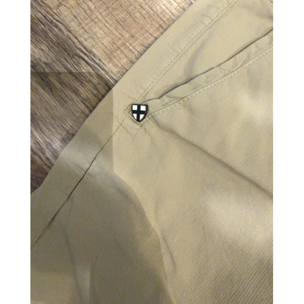 Blue de G�nes Menzino Vecchio shorts - Pale khaki 