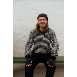 Faroese Fisher Knit - Off White/black 