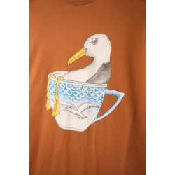 LAKOR Seagull in a Cup t-shirt - mocha bisque