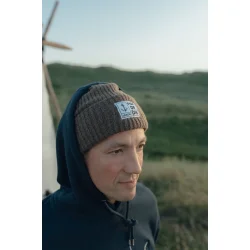 LAKOR Fish or Die Beanie - Light brown 